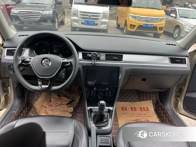 Volkswagen Bora id 4260613 из Китая 9