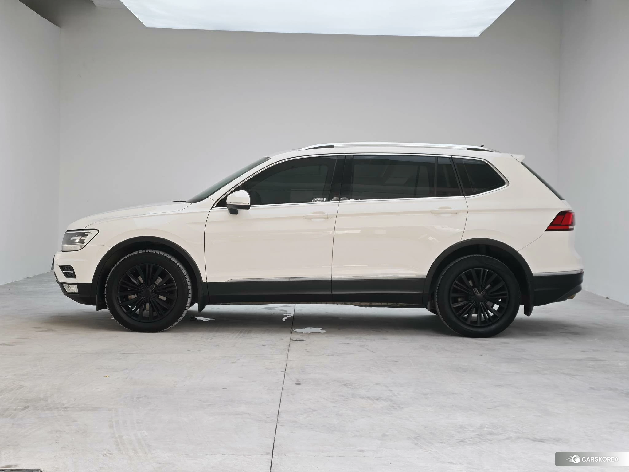 Volkswagen Tiguan L id 4510781 из Китая 19
