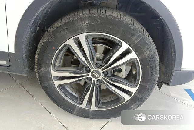Geely Automobile Boyue id 4215126 из Китая 16