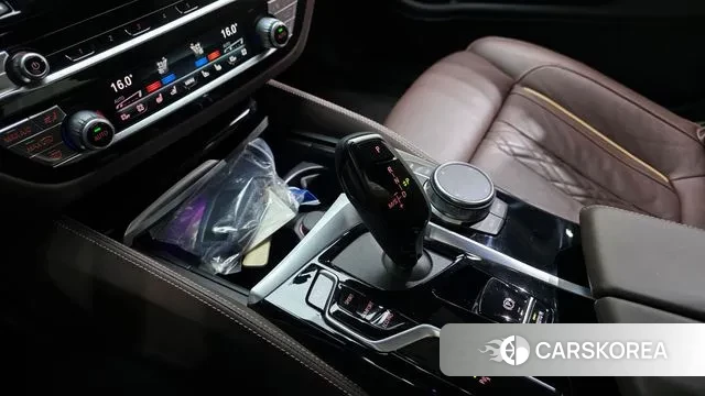 BMW 5 Series (G30) id 3550693 из Кореи 19