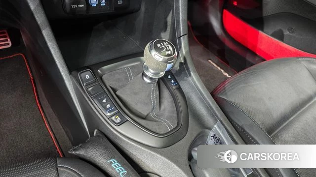 Hyundai Veloster (JS) id 3844991 из Кореи 19