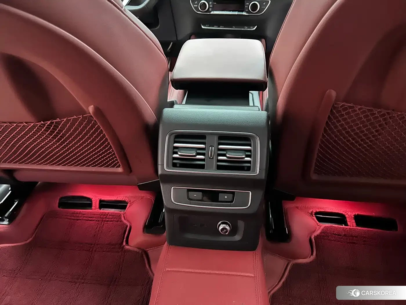 Audi Q5L id 4653912 из Китая 31