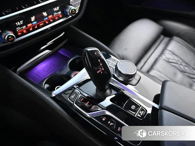 BMW 5 Series (G30) id 3012632 из Кореи 19