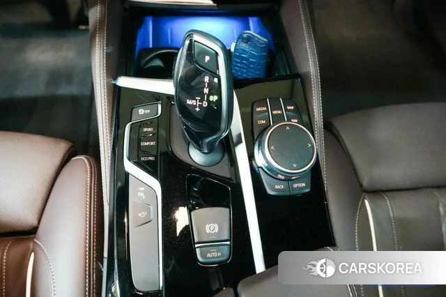 BMW 5 Series (G30) id 4203869 из Кореи 19