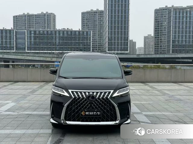 Lexus LM id 4276288 из Китая 13