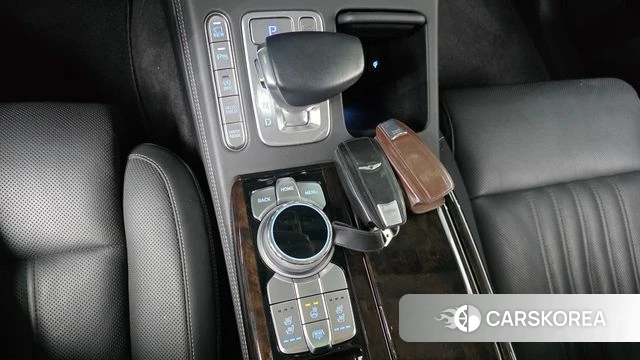 Genesis G90 id 4727673 из Кореи 19