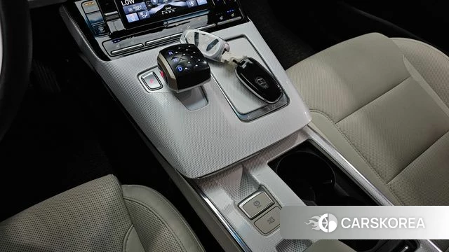 Hyundai The New Grandeur IG Hybrid id 4935920 из Кореи 32