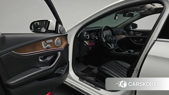 Mercedes-Benz E-Class W213 id 4180336 из Кореи 19