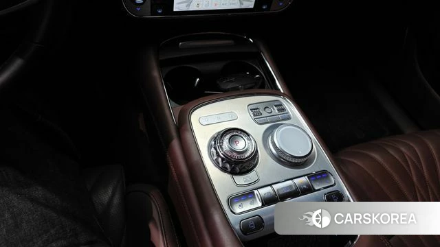 Genesis G90 (RS4) id 3851610 из Кореи 19