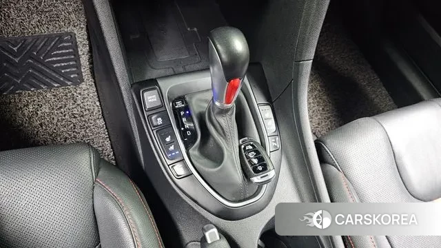 Hyundai Veloster (JS) id 3008903 из Кореи 19