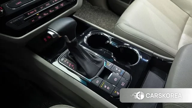 Kia The New Carnival id 3760956 из Кореи 19