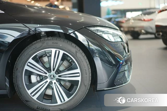 Mercedes-Benz EQE id 4275379 из Китая 21