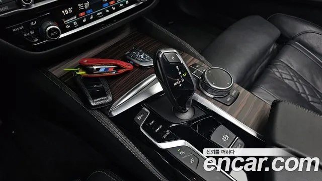 BMW 5 Series (G30) id 2952178 из Кореи 19