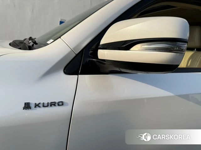 Lexus LX id 4260687 из Китая 19