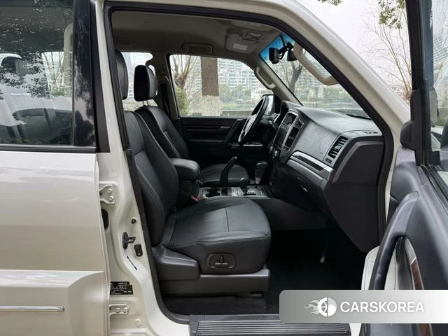Mitsubishi  Pajero (imported) id 4241547 из Китая 35
