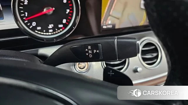 Mercedes-Benz E-Class W213 id 3413365 из Кореи 19