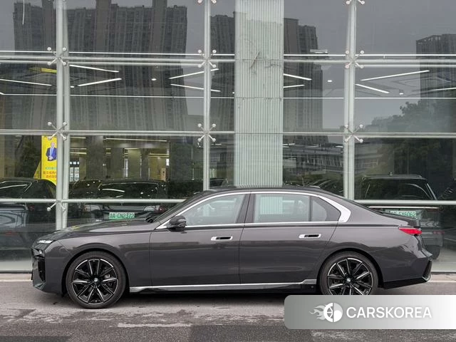 BMW 7 series id 4212643 из Китая 16
