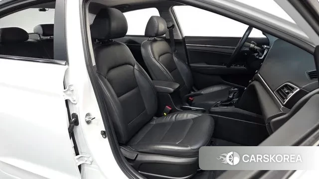 Hyundai Avante AD id 3455076 из Кореи 19