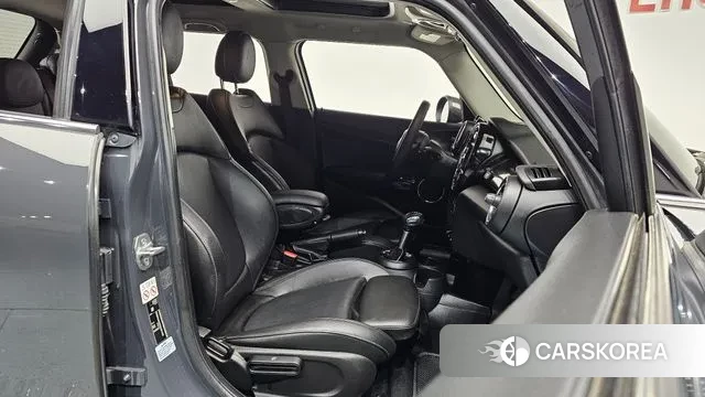 Mini Cooper S id 3616942 из Кореи 19