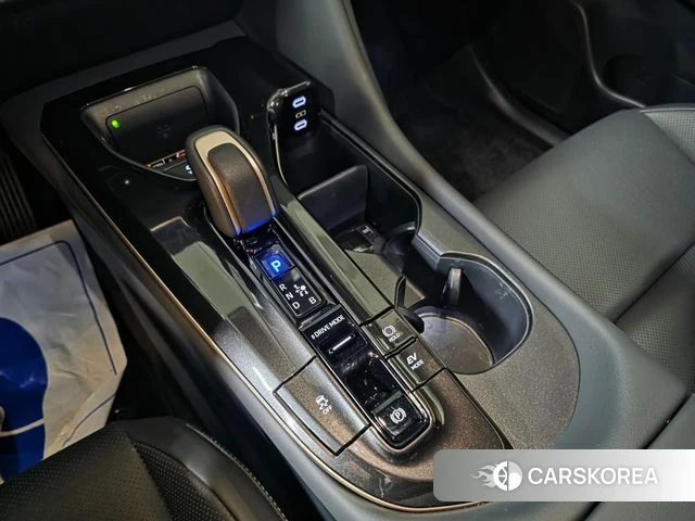 Toyota Crown Crossover id 3850168 из Кореи 16