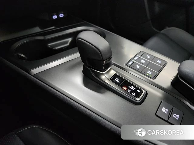 Lexus UX300h id 4644897 из Кореи 18