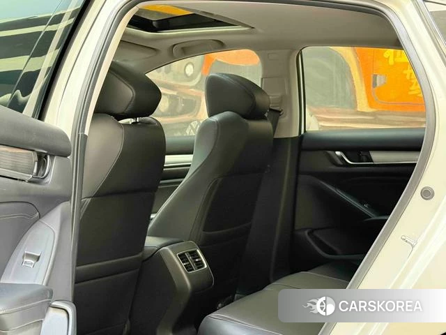 Honda Accord id 4213449 из Китая 10