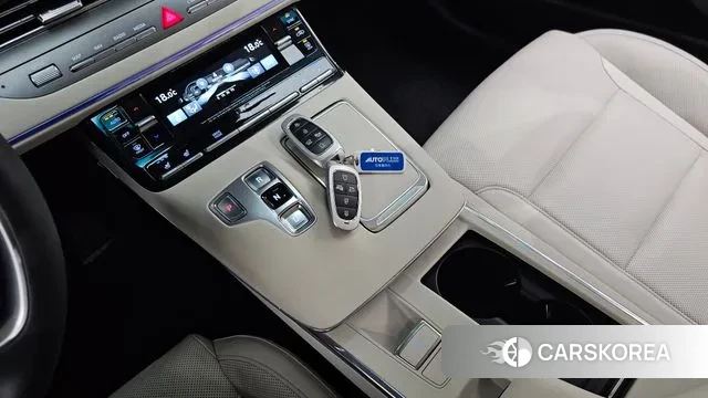 Hyundai The New Grandeur IG id 3054093 из Кореи 19