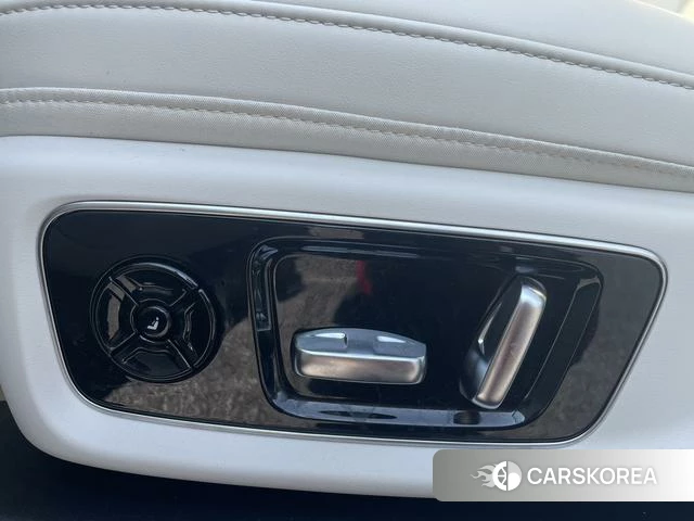 Ideal car Ideal L9 id 4222036 из Китая 19