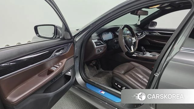 BMW 7 Series (G11) id 3955647 из Кореи 19