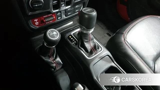 Jeep Gladiator (JT) id 3538875 из Кореи 19