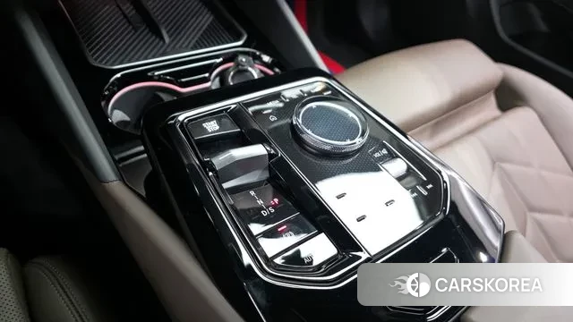 BMW 5 Series (G60) id 3624322 из Кореи 19