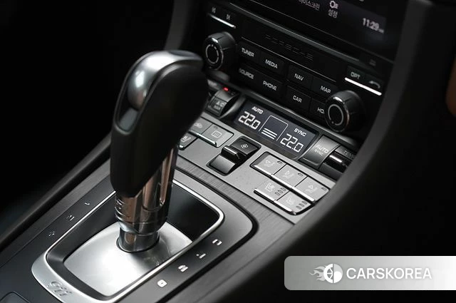 Porsche 911(992) id 4581897 из Кореи 15