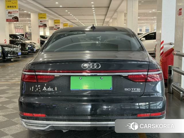 Audi A8 id 4297421 из Китая 9