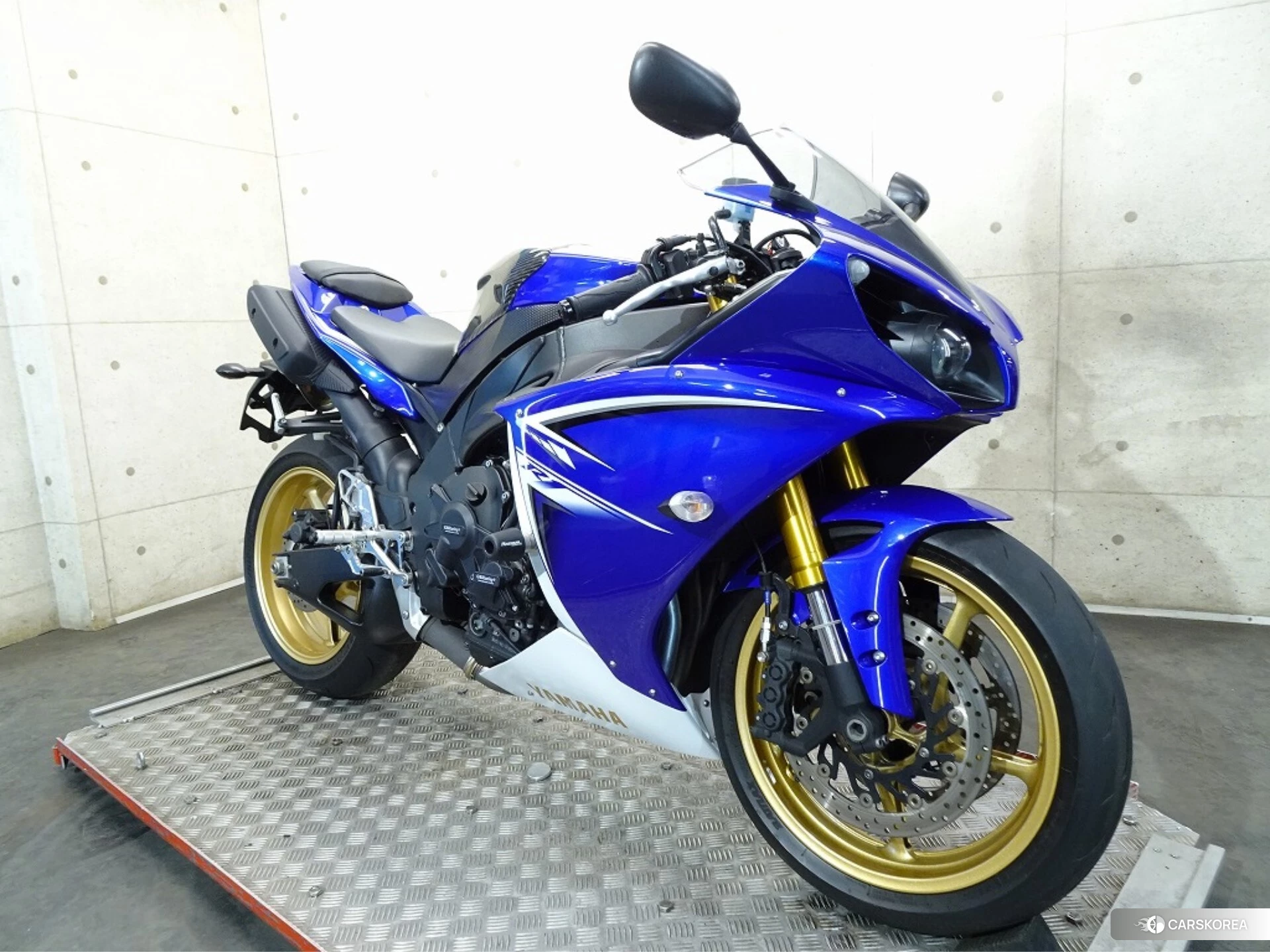 Yamaha YZF-R1 id 4373623 из Японии 9