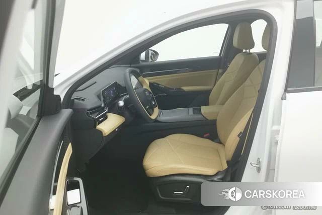 Geely Galaxy Galaxy L6 id 4254291 из Китая 23