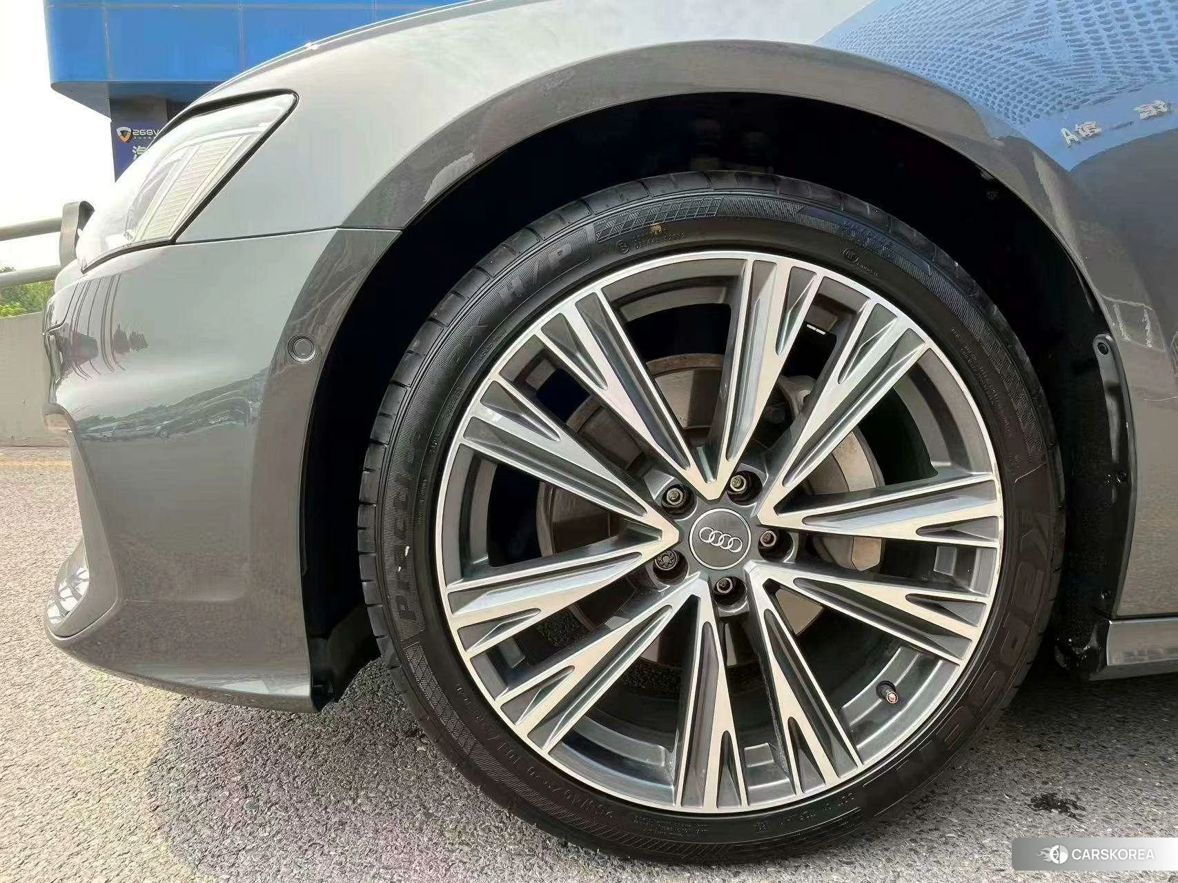 Audi A6L id 4454653 из Китая 12