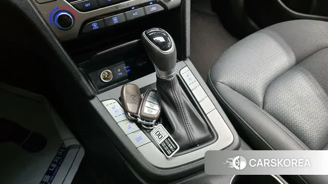 Hyundai Avante AD id 3034394 из Кореи 19