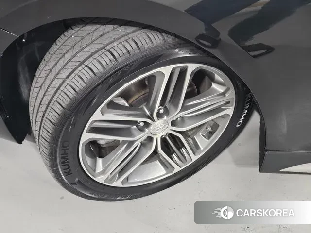 Hyundai Grandeur IG id 3308162 из Кореи 19