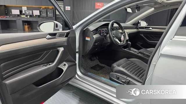 Volkswagen Passat GT (B8) id 4293913 из Кореи 34