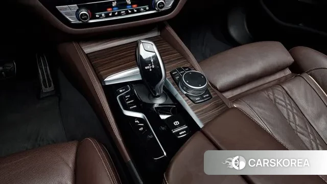 BMW 5 Series (G30) id 3443842 из Кореи 19