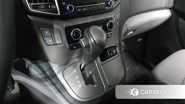 Hyundai The New Grand Starex id 4502204 из Кореи 19
