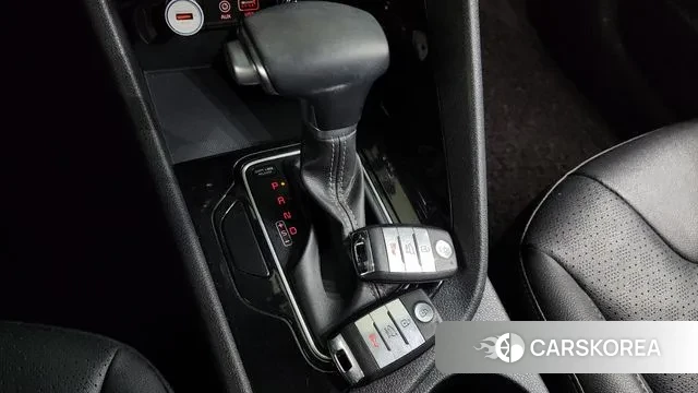 Kia Niro id 3445107 из Кореи 19