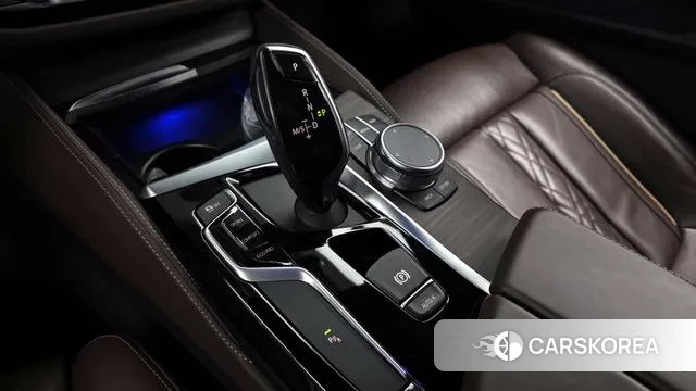 BMW 5 Series (G30) id 3698025 из Кореи 19