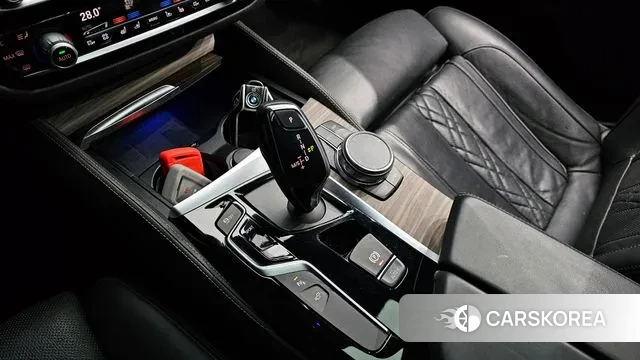 BMW 5 Series (G30) id 3558051 из Кореи 19