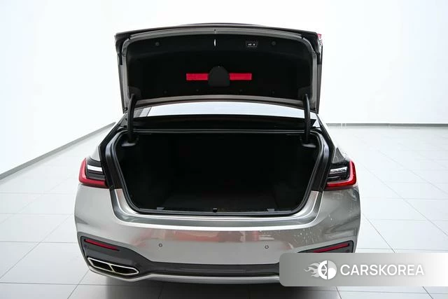 BMW 7 series id 4261369 из Китая 19