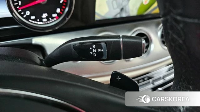 Mercedes-Benz E-Class W213 id 4188698 из Кореи 29