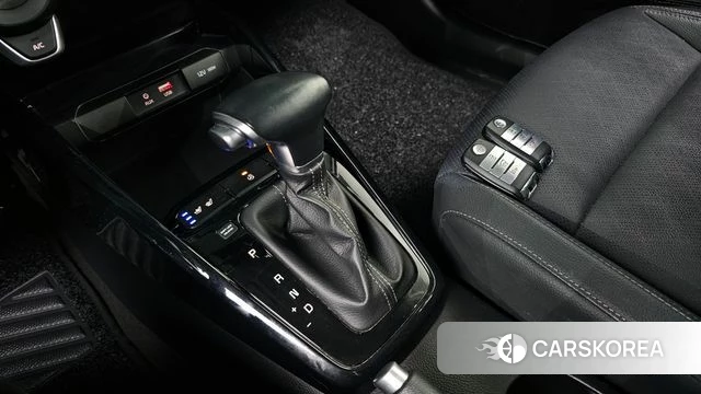 Kia Stonic id 3845021 из Кореи 19