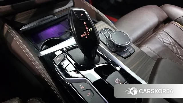 BMW 5 Series (G30) id 2965985 из Кореи 19