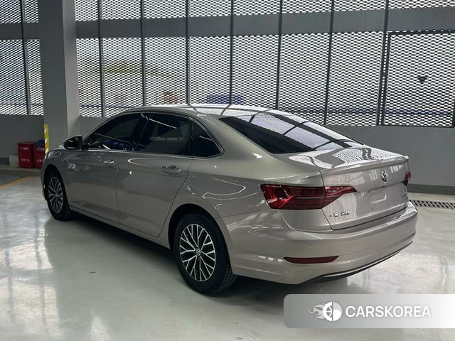 Volkswagen Sagitar id 4240890 из Китая 15