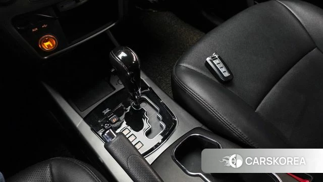 Ssangyong New Style Korando C id 3917162 из Кореи 19